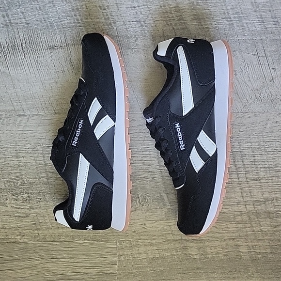 Men's Reebok Classic - Picture 2 of 5